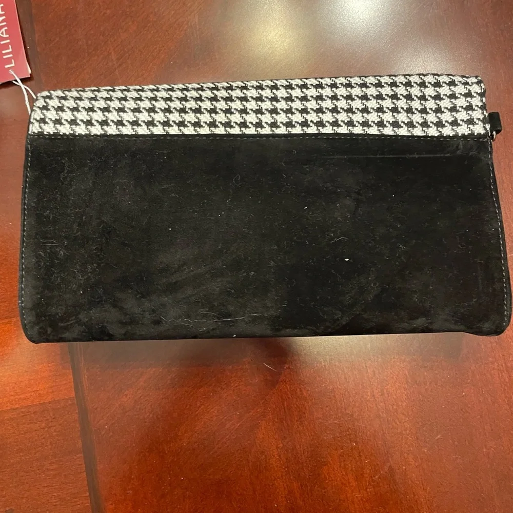 NWT Chic Houndstooth Black Clutch - Picture 2 of 5